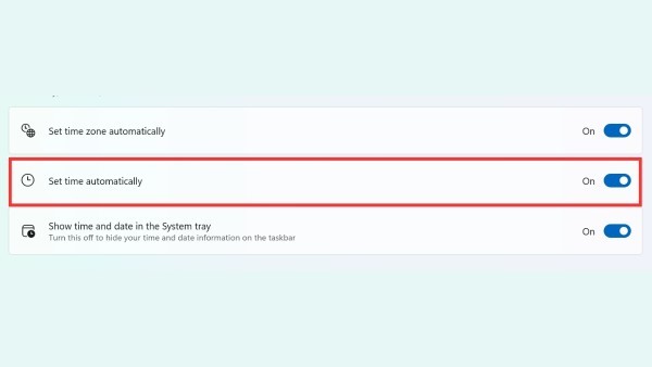 Bật mục “Set Time Automatically”