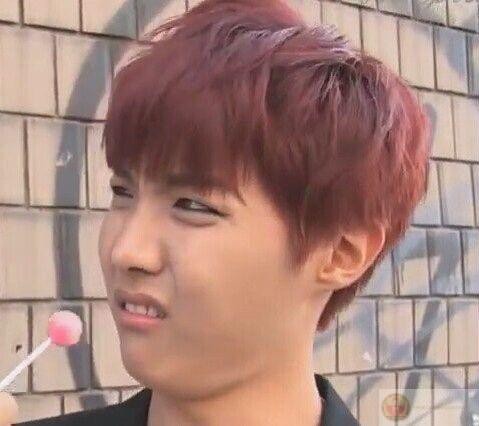 Sự ngạc nhiên trong chê meme idol J-Hope