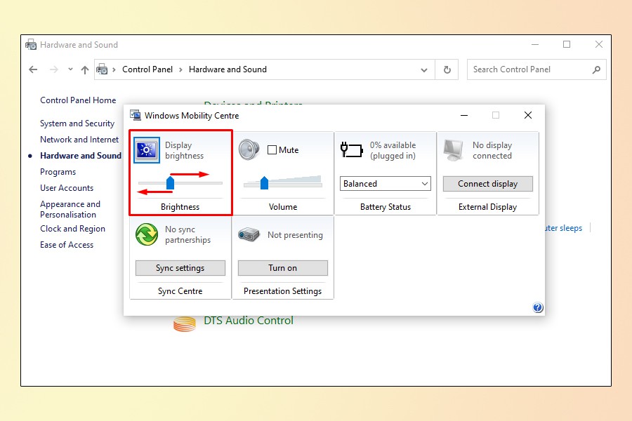 Giao diện Windows Mobility Center, với thanh điều chỉnh độ sáng màn hình hiển thị rõ ràng