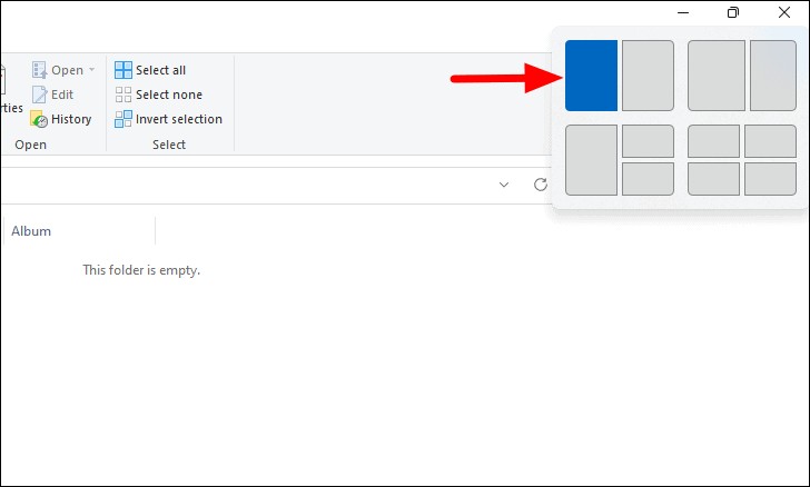 Chọn bố cục chia đôi màn hình từ Snap Layouts trong Windows 11