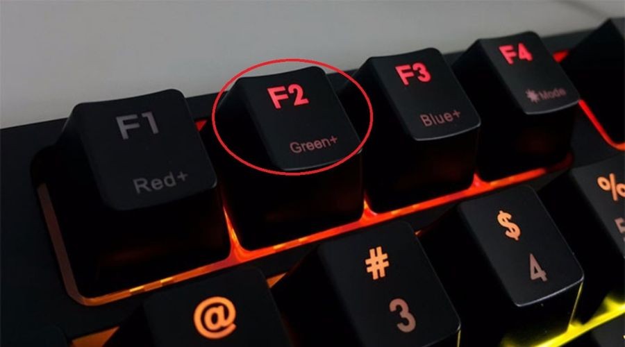 Nhấn giữ phím tắt Recovery phù hợp với dòng máy của bạn khi khởi động để vào chế độ khôi phục.