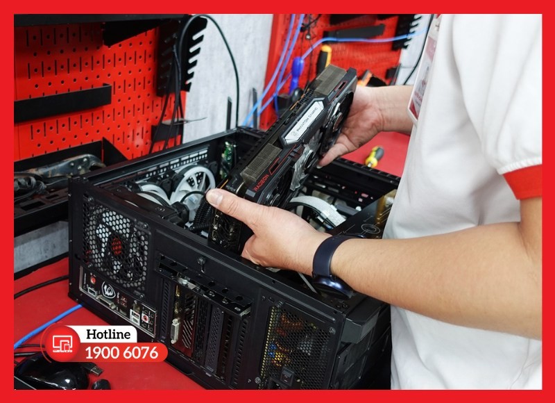 Tháo VGA và kết nối màn hình với cổng onboard trên mainboard