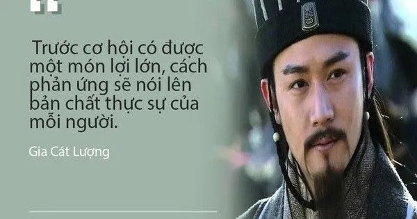 Meme hài quân sư ngồi nghĩ mãi không ra plot twist