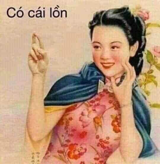 Người đàn ông với biểu cảm hài hước, khó chịu