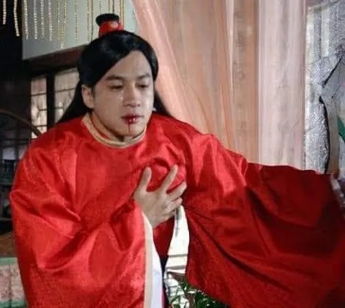 Khoảnh khắc gương mặt tổn thương nhẹ… mà sâu, diễn tả sự thất vọng trong các tình huống hàng ngày