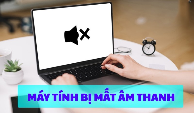 Người dùng kiểm tra biểu tượng loa trên thanh tác vụ của Windows