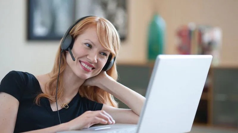 Đảm bảo chất lượng tai nghe và vệ sinh cổng kết nối