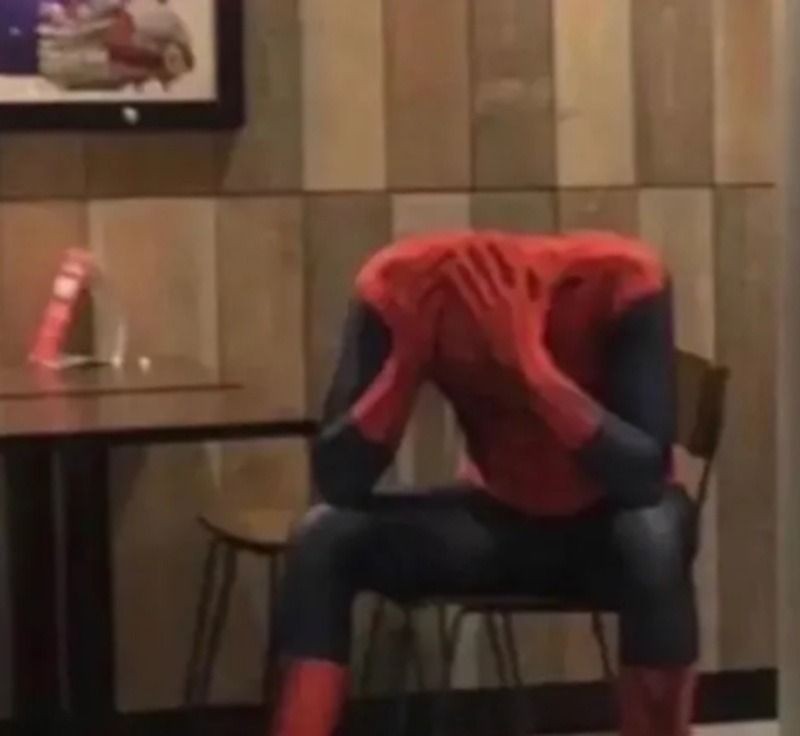 Meme Spiderman khóc, sầu đời và biểu cảm của các thế hệ diễn viên