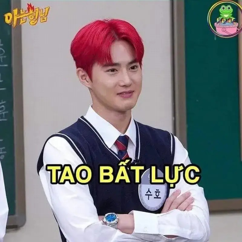 Meme chịu rồi với gương mặt đơ buồn cười thể hiện sự bất lực.