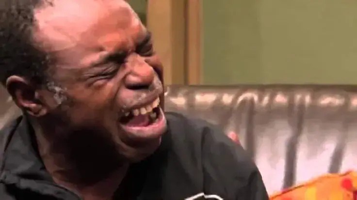 Meme anh da đen khóc, biểu cảm đầy cảm xúc
