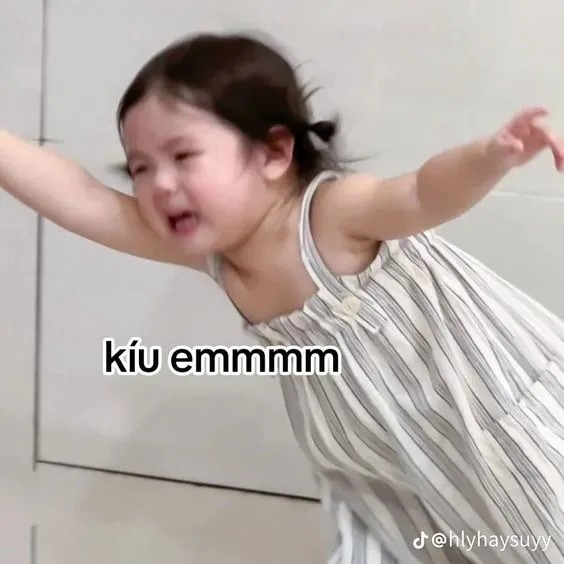 Meme em bé dễ thương
