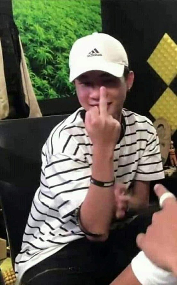 Jack với vẻ mặt "hối hận" muộn màng.